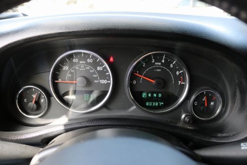 Used 2015 Jeep Wrangler Unlimited Sport w/ Max Tow Package image 23