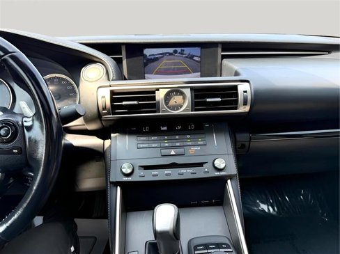 Used 2016 Lexus IS 200t image 21