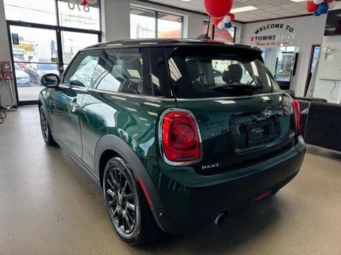 Used 2019 MINI Cooper 2-Door Hardtop image 16