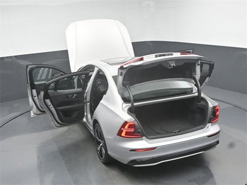 Used 2024 Volvo S60 B5 Plus image 49