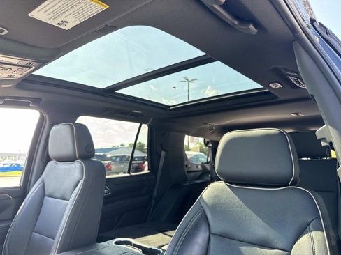 Used 2021 GMC Yukon SLT w/ SLT Luxury Plus Package image 18