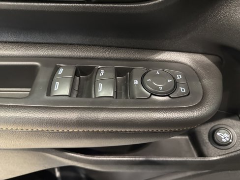 Certified 2023 GMC Terrain AT4 image 24