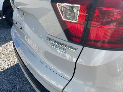 Used 2019 Ford Escape Titanium image 7