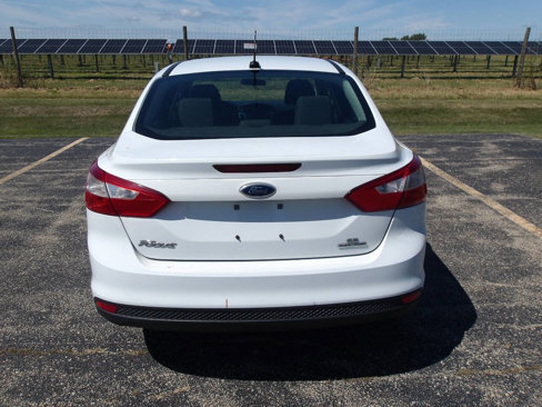 Used 2013 Ford Focus SE image 4