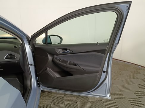 Used 2017 Chevrolet Cruze LS image 40