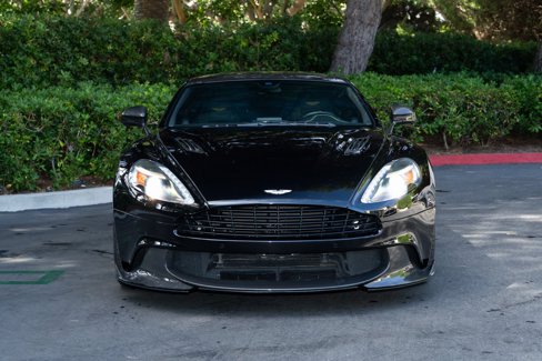 Used 2018 Aston Martin Vanquish S image 5