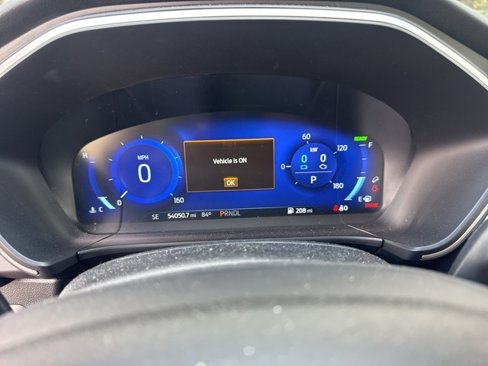 Used 2020 Ford Escape SE Sport image 4