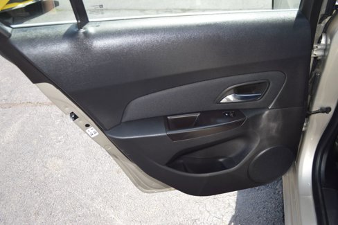Used 2015 Chevrolet Cruze LT image 22