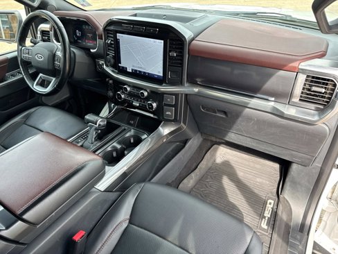 Used 2023 Ford F150 Lariat w/ Max Trailer Tow Package image 12