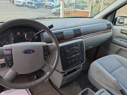 Used 2004 Ford Freestar SEL image 8