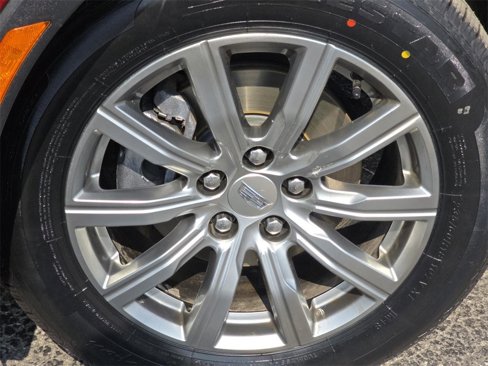 Used 2019 Cadillac XT4 Premium Luxury w/ Cold Weather Package image 15