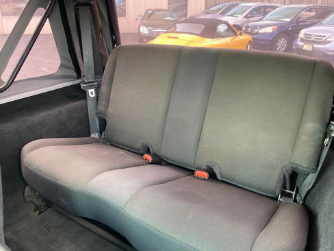 Used 2006 Jeep Wrangler X image 23