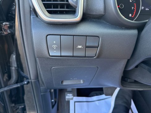 Used 2022 Kia Sportage LX image 14