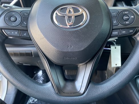 Used 2022 Toyota Corolla LE image 17