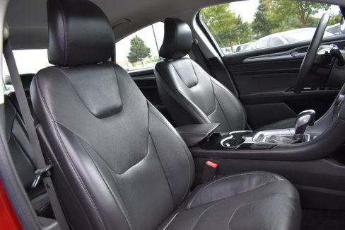 Used 2015 Ford Fusion Titanium image 31