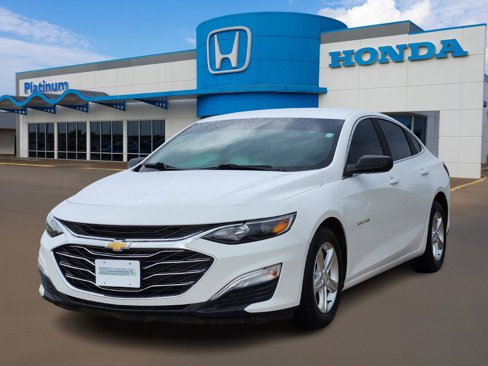Used 2020 Chevrolet Malibu LS image 2