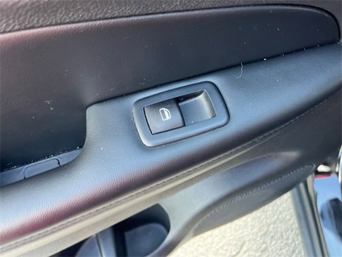 Used 2020 Jeep Grand Cherokee Laredo image 25