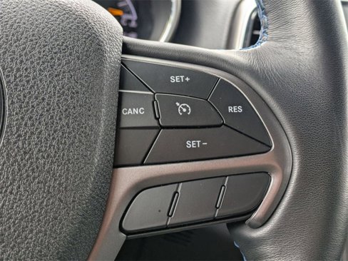 Used 2018 Jeep Grand Cherokee Laredo image 20