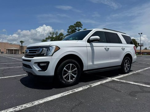 Used 2019 Ford Expedition XLT w/ Equipment Group 201A image 2