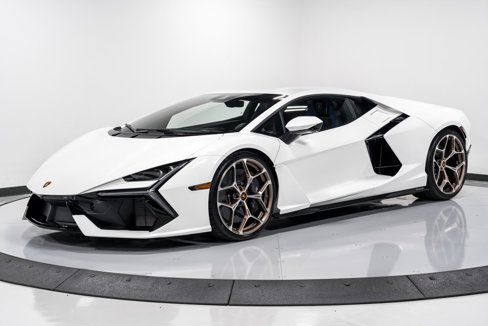 Used 2024 Lamborghini Revuelto image 7