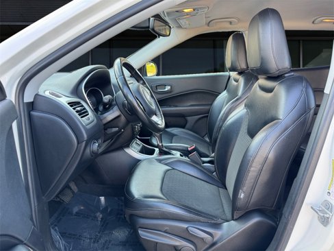 Used 2018 Jeep Compass Latitude image 13