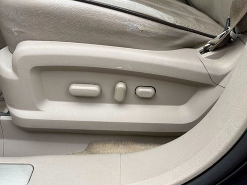 Used 2013 Lincoln MKX FWD image 20