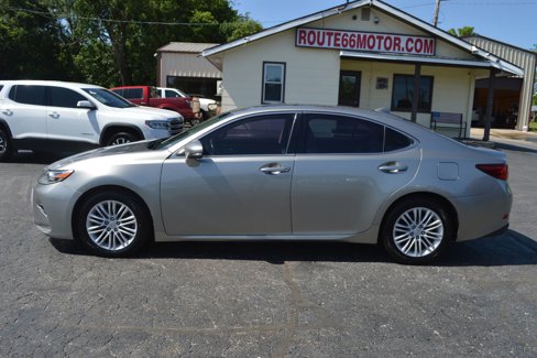 Used 2016 Lexus ES 350 w/ Accessory Package 2 image 3