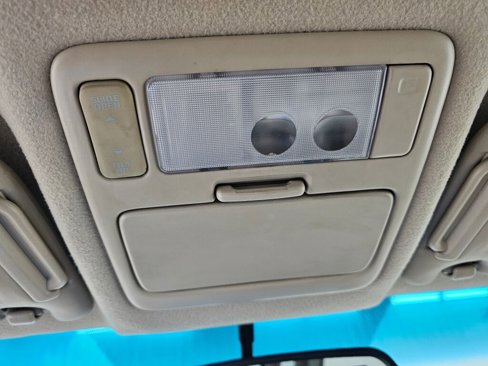 Used 2002 Toyota Highlander Limited image 13