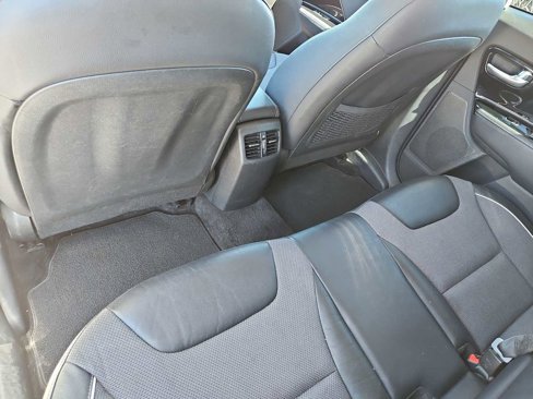 Used 2022 Kia Niro EX image 18