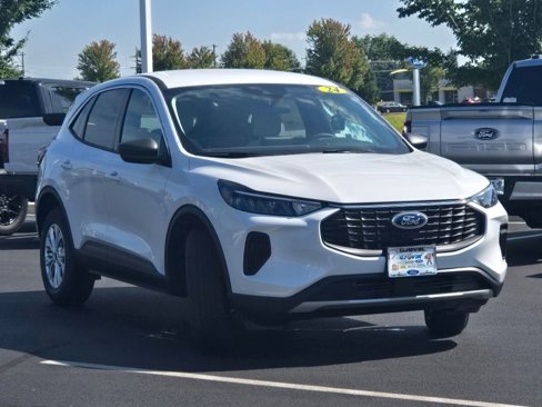 Used 2024 Ford Escape Active image 3