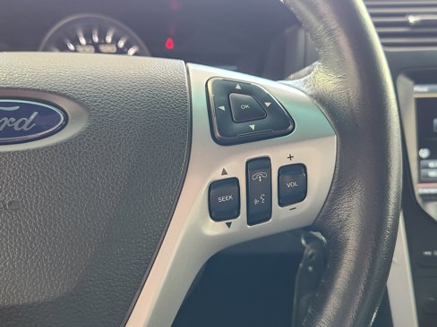 Used 2014 Ford Explorer XLT w/ Equipment Group 202A image 22