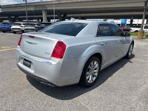 Used 2020 Chrysler 300 Limited image 10