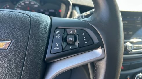 Used 2019 Chevrolet Trax LT w/ LT Convenience Package image 24