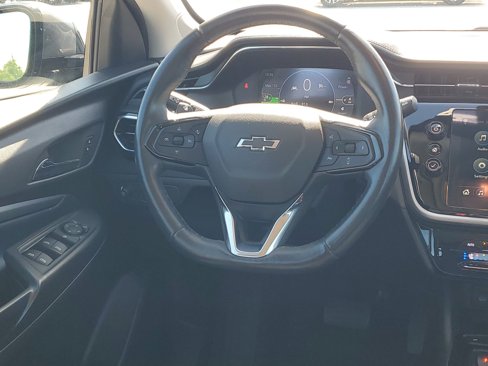 Used 2023 Chevrolet Bolt EUV LT w/ Convenience Package image 15