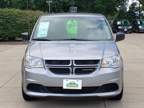 Used 2017 Dodge Grand Caravan SE w/ Power Window Group image 9