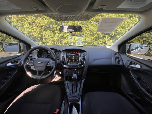 Used 2017 Ford Focus SE image 28