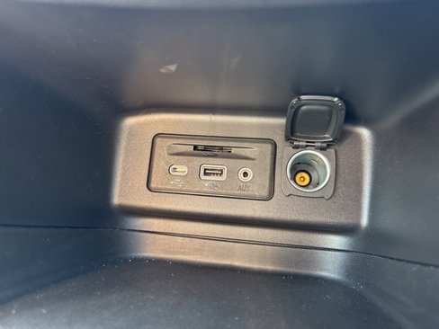 Used 2024 Chevrolet Equinox LT image 23