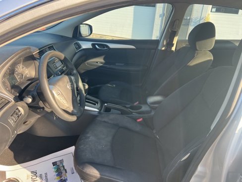 Used 2016 Nissan Sentra S image 23