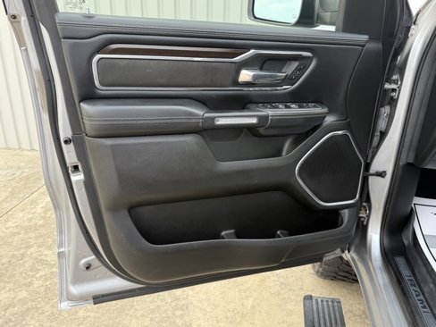 Used 2022 RAM 1500 Laramie image 32