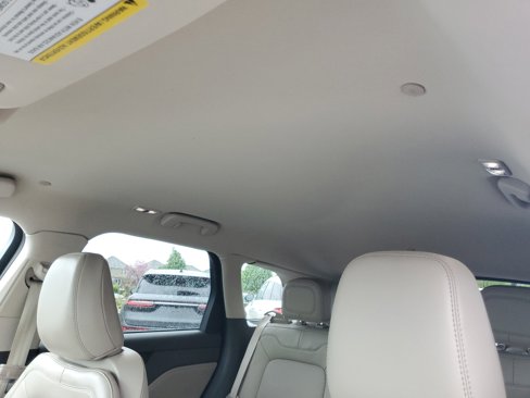 Certified 2022 Lincoln Corsair AWD w/ Equipment Group 101A image 11