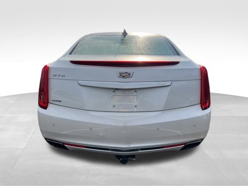 Used 2017 Cadillac XTS Luxury image 6
