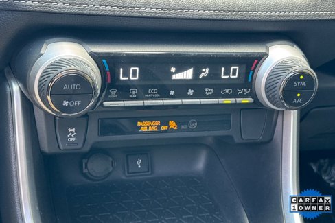 Used 2022 Toyota RAV4 XLE Premium image 29