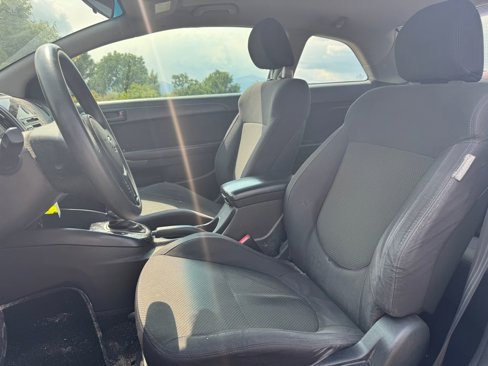 Used 2011 Kia Forte Koup EX image 7