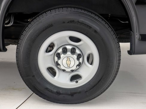 Used 2015 Chevrolet Express 2500 LS image 27