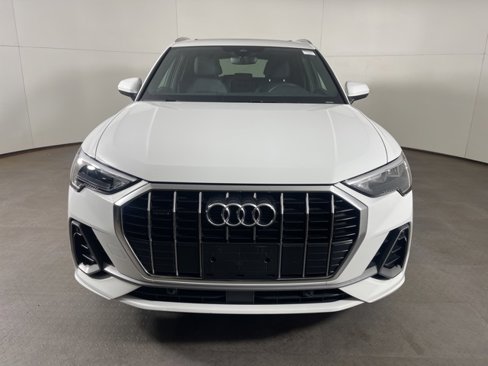 Used 2022 Audi Q3 2.0T Premium w/ Convenience Package image 2
