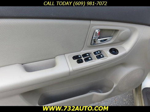 Used 2009 Kia Spectra EX image 25