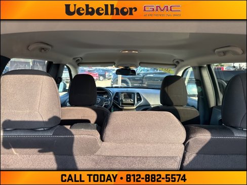Used 2017 Jeep Cherokee Sport image 11