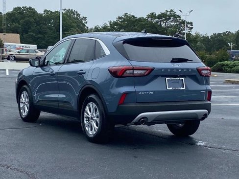 Certified 2024 Ford Escape Active image 3