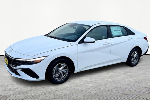 New 2025 Hyundai Elantra SE image 2