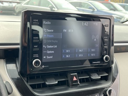Used 2022 Toyota Corolla LE image 16
